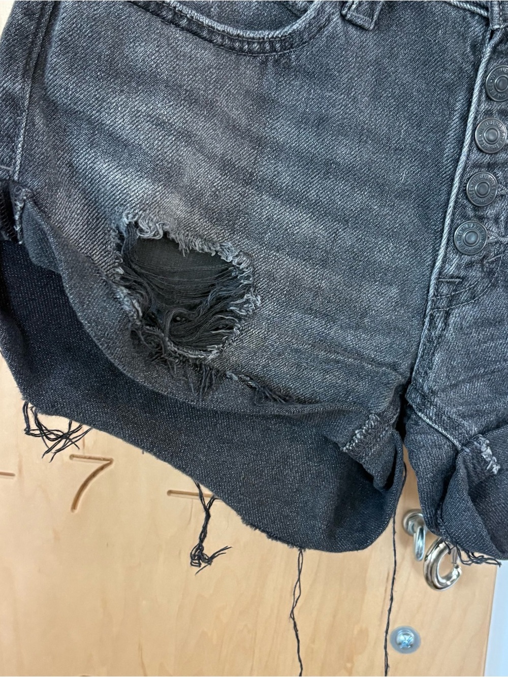 FP shorts - Picture 4 of 7